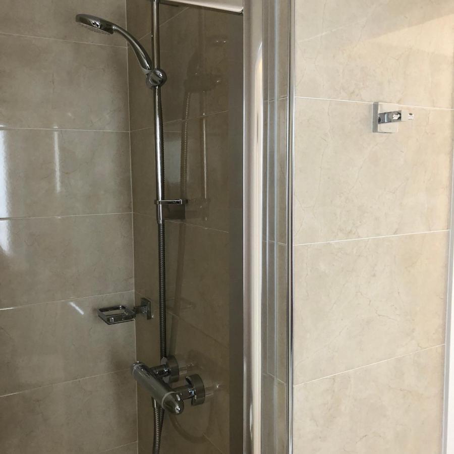 Petra House B&B Голуэй Экстерьер фото